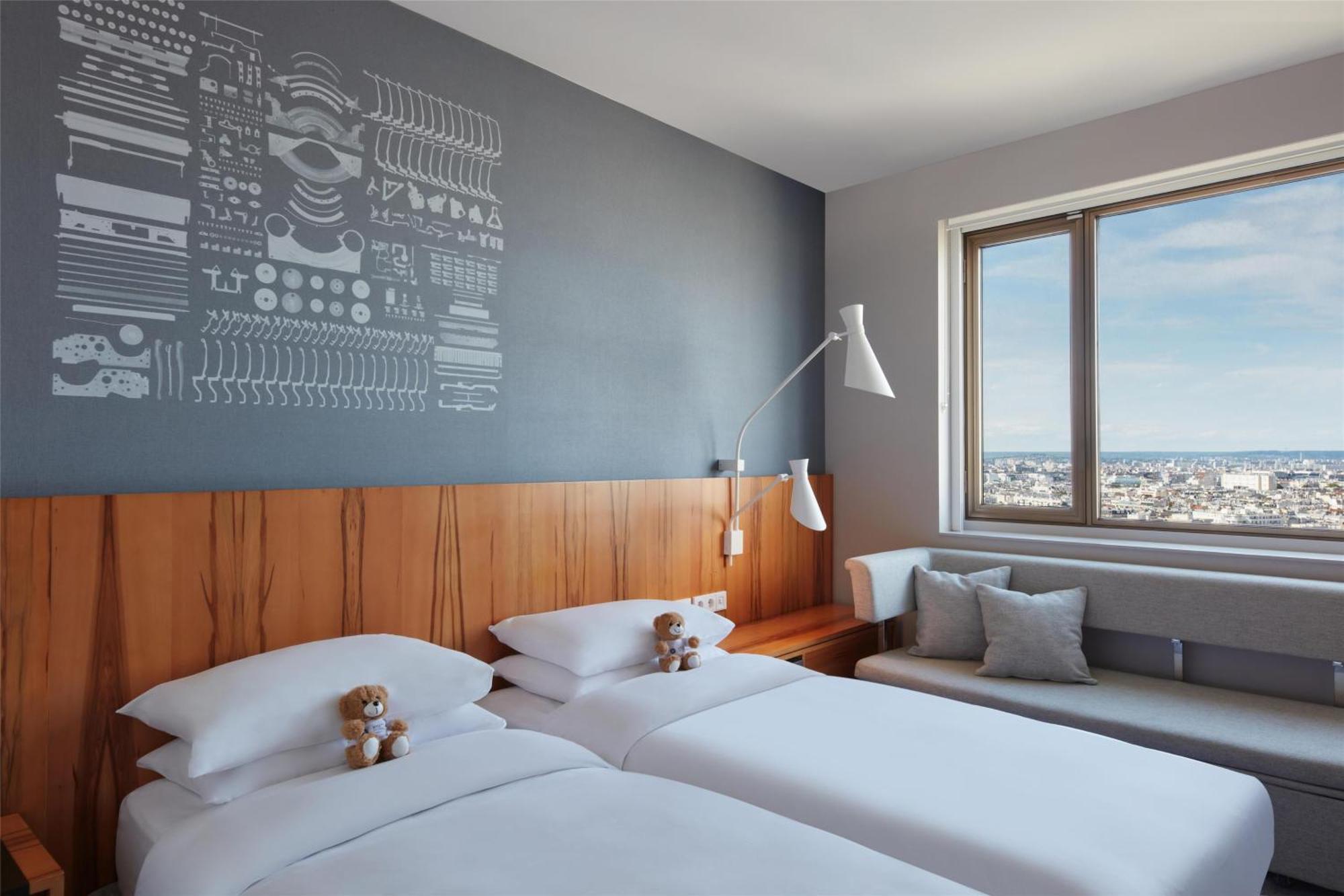 Hyatt Regency Etoile 4* Paris