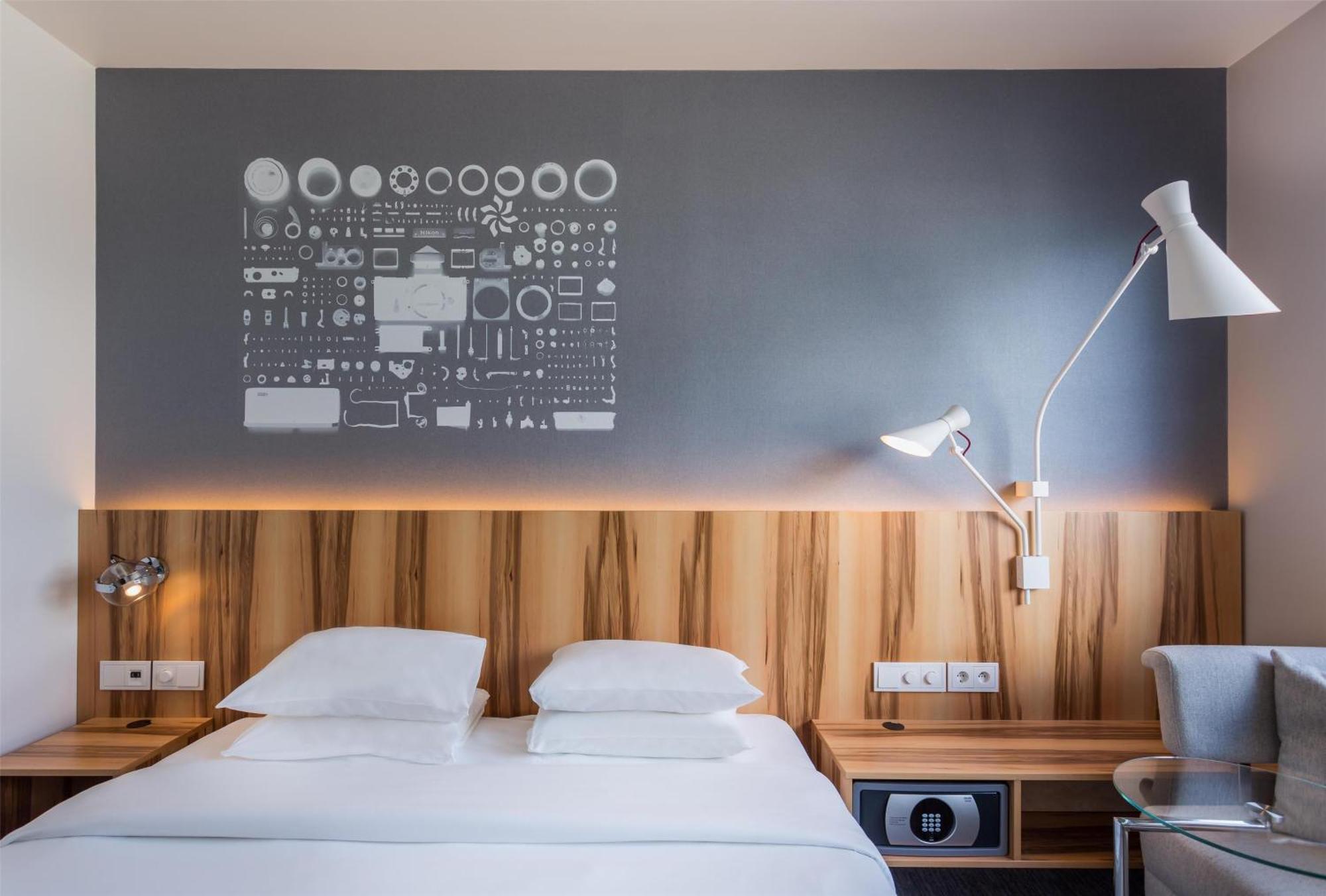 Hyatt Regency Etoile Hotel Paris